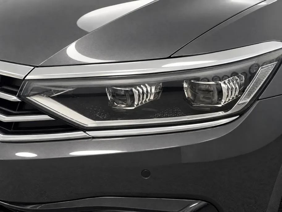 Volkswagen Passat Variant 1.4 TSI 218pk PHEV GTE Business · Apple/Android Car Play · Camera · Wegklapbare Trekhaak · Stoelverwarming · Elek. Achterklep · 18'' Inch ·