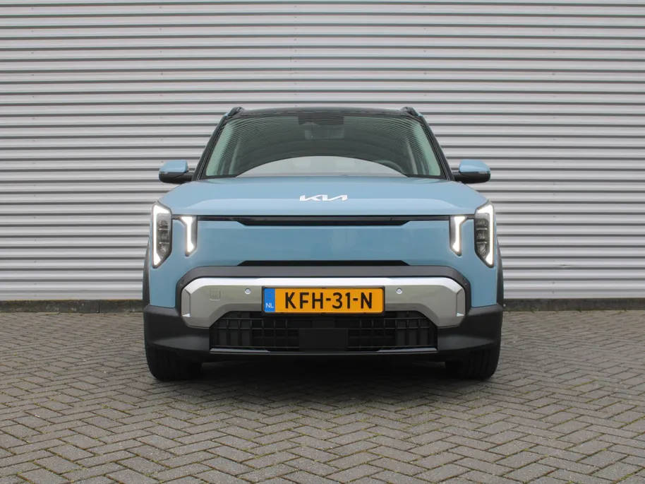 Kia EV2 Plus Advanced 42.2 kWh | Stuur-/stoelverwarming | Schuifdak | Dodehoek detectie | Elek. Stoelverstelling | Camera | 18' LM | LED | HK audio | Cruise adapt. |