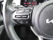 Kia Stonic 1.0 T-GDi MHEV DynamicLine | Camera | LED | Apple Carplay/Android Auto | Airco | Cruise | 15" LM |
