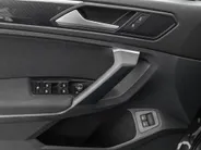 Volkswagen Tiguan 1.4 TSI eHybrid 245pk DSG Life Business · Camera · Inklap. Trekhaak · Dodehoeksensor · ACC · Keyless · Elek. Achterklep · Apple/Android Car Play ·