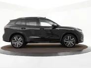 Volkswagen Tiguan R-Line Edition 1.5 eHybrid 204 PK 6 versn. DSG · Black Style Pakket · Panoramaschuif-kanteldak · Comfort Pakket Plus · Interieur Style Pakket · Prijs is inclusief inruilpremie ·