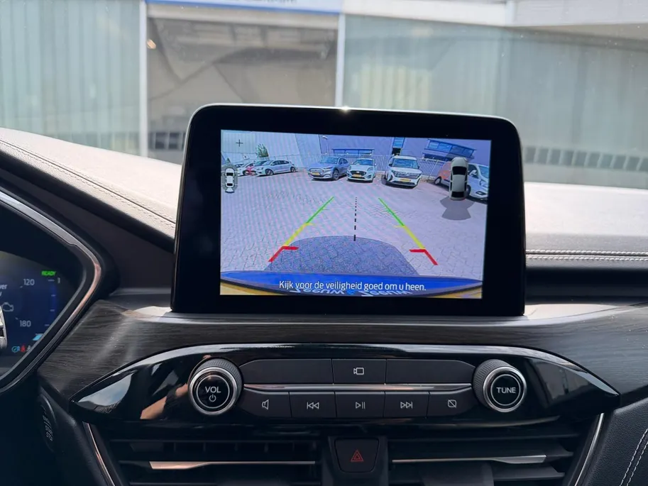 Ford Kuga 2.5 PHEV Vignale | Dealer onderhouden | Automaat | Adapt. Cruise control | BLIS | Elektr. achterklep | Winter pack | lederen bekleding | Parkeersensoren voor en achter | Camera voor en achter | Navigatie | Apple carplay & Android auto | B&O audio | Privac
