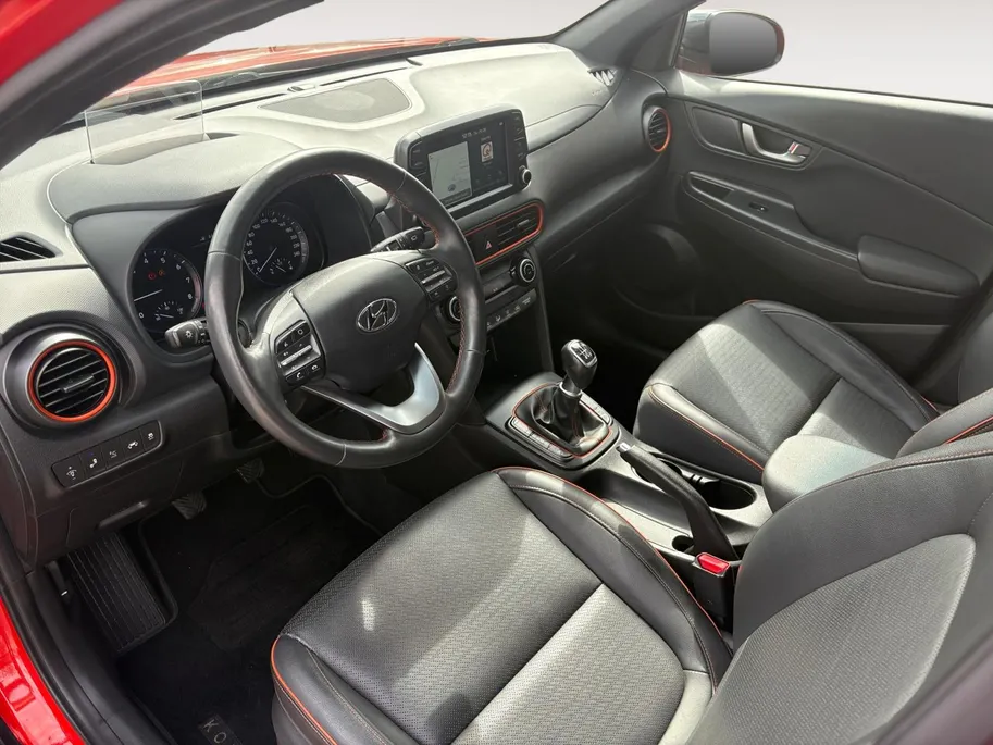 Hyundai Kona 1.0T Premium | Elek. stoelverstelling | Stoelverwarming | Navi | Leder