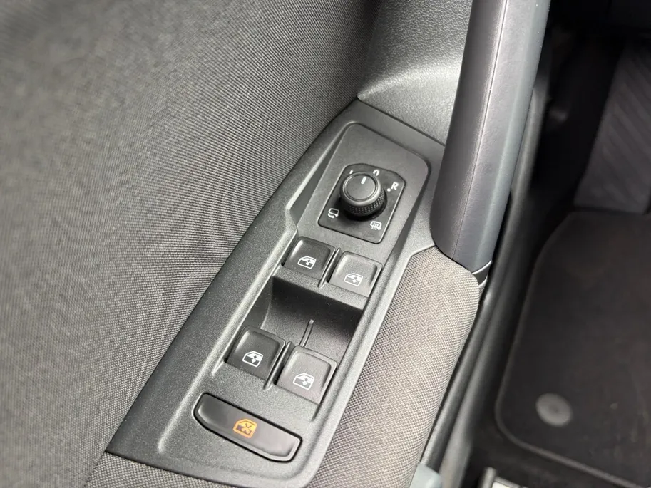 Volkswagen Tiguan 1.5 TSI Life | Draadloos Carplay | Navi | Clima | Camera | Adaptive Cruise | Elektr. Achterklep | LM Velgen | LED-Koplampen
