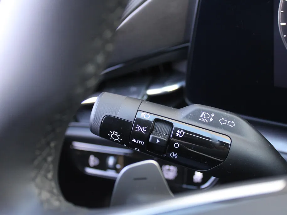 Kia Niro 1.6 GDi Hybrid DynamicLine | Camera | Cruise adapt. | Clima | 16' LM | Navi | Keyless | Apple Carplay/Android Auto |