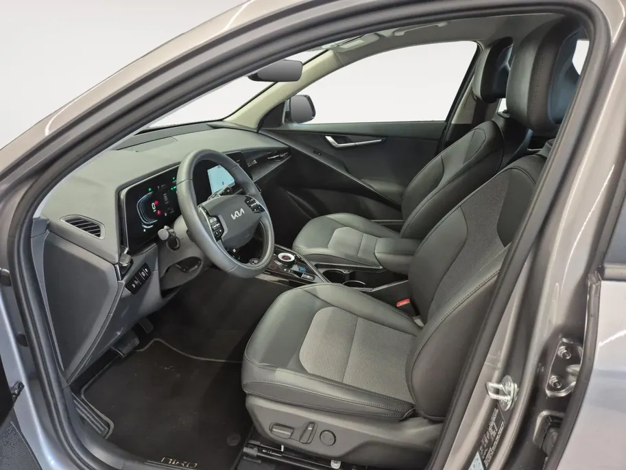 Kia Niro 1.6 GDi Hybrid Dynamicline | Airco | Navi | Camera | Elektrische bestuurdersstoel | Privacy Glass | Dodehoek assistentie
