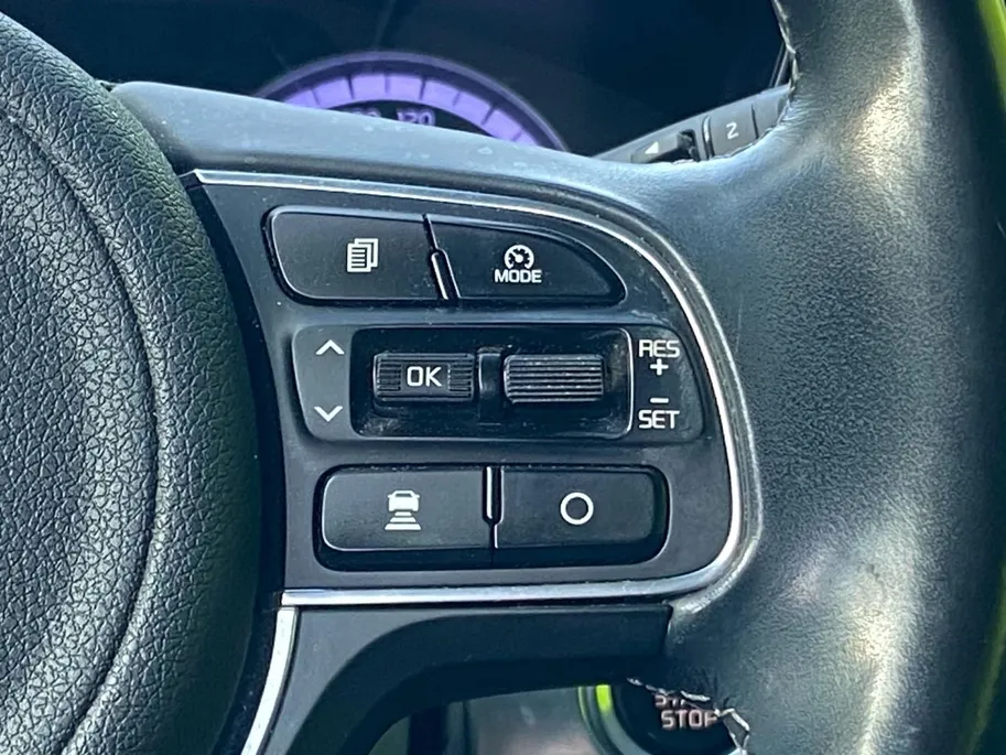 Kia Niro 1.6 GDi Hybrid DynamicPlusLine | Climate control | Navigatie | Parkeercamera | Trekhaak | Stoel en stuurverwarming | Keyless |