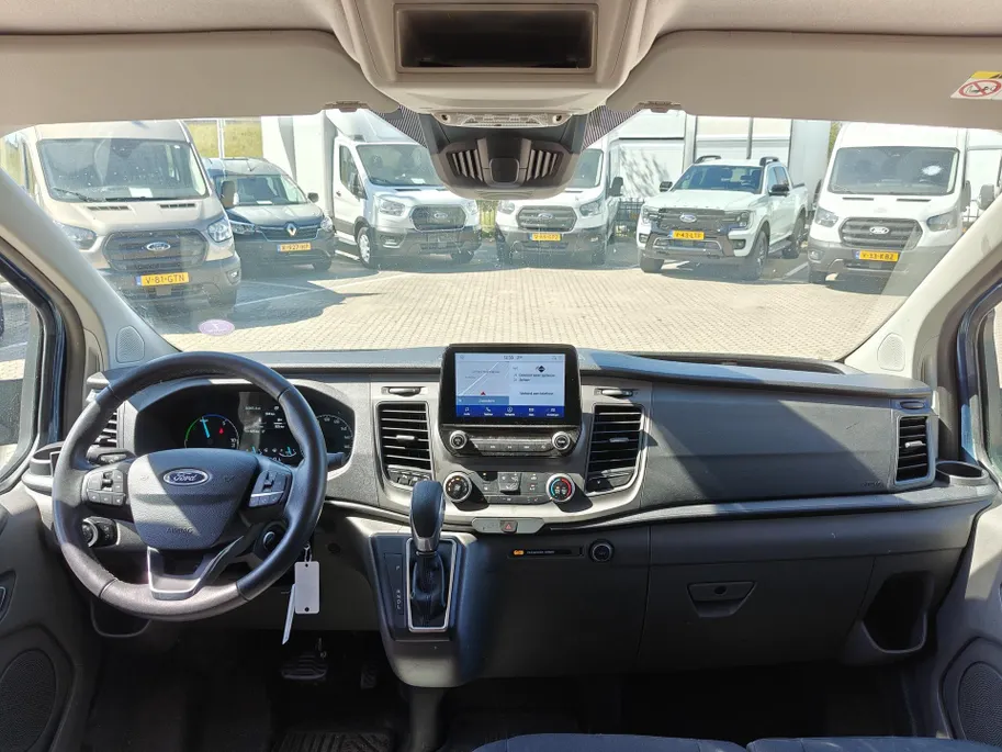 Ford Transit Custom 340 Benzine L1H1 PHEV DC | Benzine Plug-In Hybride | Snoeks dubbel cabine | Winter Pack