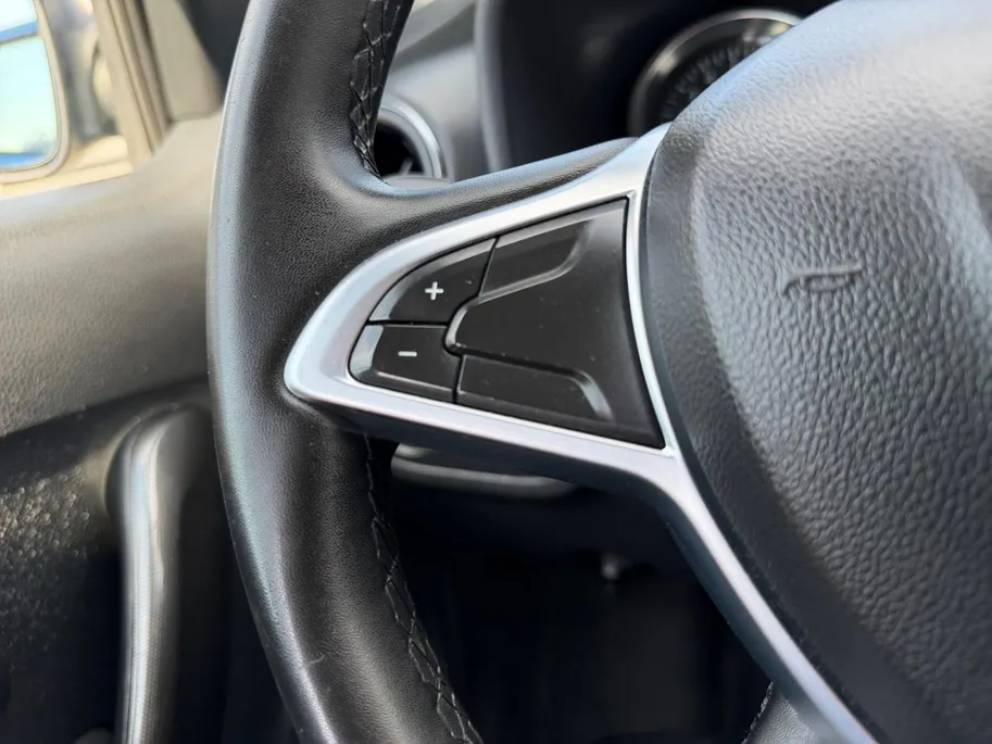 Dacia Sandero Stepway 0.9 TCe SL | Cruise control | Elektr. ramen voor en achter | Navigatie | Parkeersensor achter | DAB | Airco | Lichtmetalen velgen | Bovag garantie |