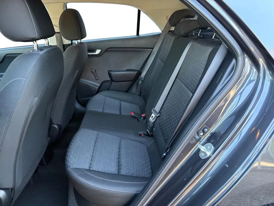 Kia Rio 1.0 TGDI DynamicLine | Camera | Navi | Apple Carplay | Android Auto | Lichtmetalen Velgen | Start/Stop |