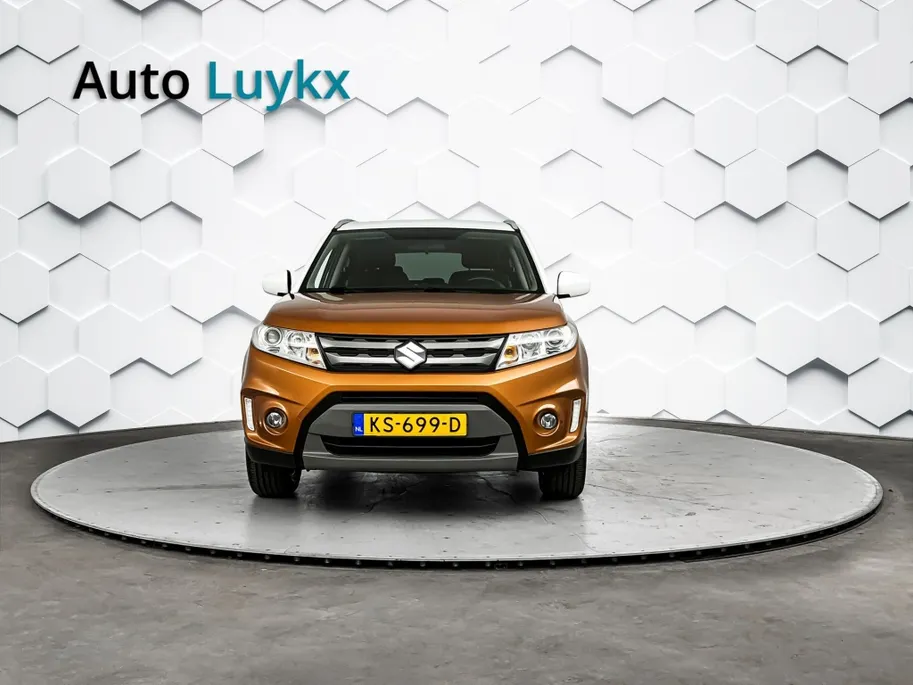 Suzuki Vitara 1.6 Exclusive | Navigatie | Cruise Control | Trekhaak