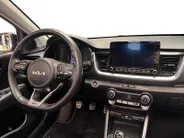 Kia Stonic 1.0 T-GDi MHEV GT-PlusLine Meest luxe uitvoering | 1e Eigenaar | Panorama dak | Dealer onderhouden | Cruise Control Adaptief | Carplay | Metallic lak | Fabrieksgarantie t/m 10-5-2030 + 3x 1 jaar* | NAP