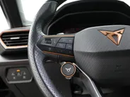 CUPRA Formentor 1.4 e-Hybrid 245pk DSG VZ Performance · Panoramadak · Camera · Apple/Android Car Play · Stoelverwarming · 19'' Inch ·