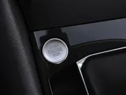 Volkswagen Tiguan 1.4TSIeHybrid 180kW/245PK Elegance · Panoramadak · Camera + Parkeersensoren · Navigatie · Apple/Android Car Play ·