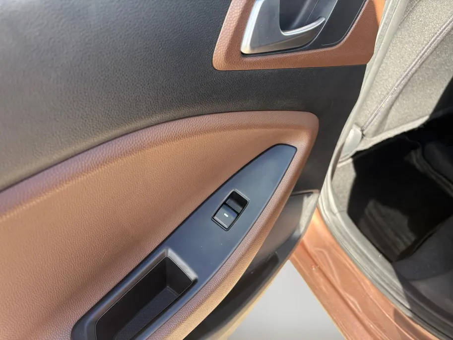 Hyundai i20 1.0 T-GDI Comfort | Trekhaak | Navi | Camera | Climate control