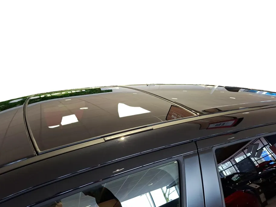 Suzuki e Vitara Style 61 kWh | €2000 euro inruil premie | V.a. €575 in de private lease | Tot 10 jaar garantie