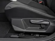 Volkswagen Polo 1.0 TSI 95pk DSG Highline · Apple/Android Car Play · Navigatie · P-Sensoren · Stoelverwarming · Climatronic ·