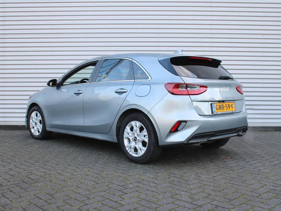 Kia Ceed 1.0 T-GDi DynamicPlusLine | Stuur-/stoelverwarming | Camera | Draadloos laden | LED | Dodehoek detectie | 16' LM |