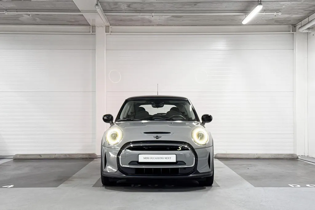MINI Cooper 3-deurs Electric MINI Yours