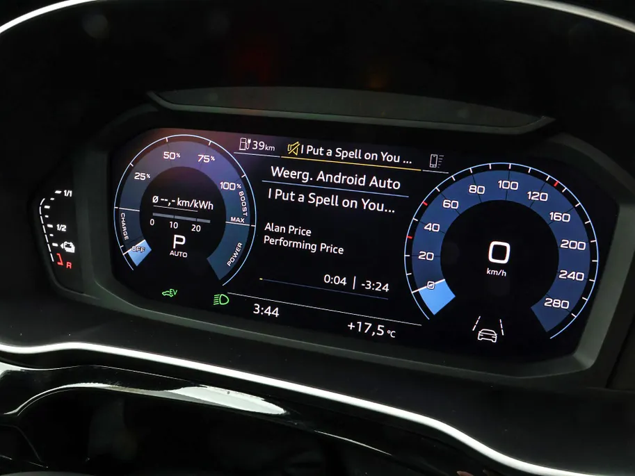 Audi Q3 45 TFSIe 245pk S-tronic Advanced Edition · SOH 92,5% · Camera · Apple/Android Car Play · S line interieur · P-Sensoren · Elek. Achterklep · 18'' Inch · Stoelverwarming ·