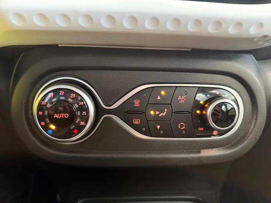 Renault Twingo Z.E. R80 Collection *Automaat*Navi*Climate*Parkeersensoren*Hoge instap*Kleine Draaicirkel!