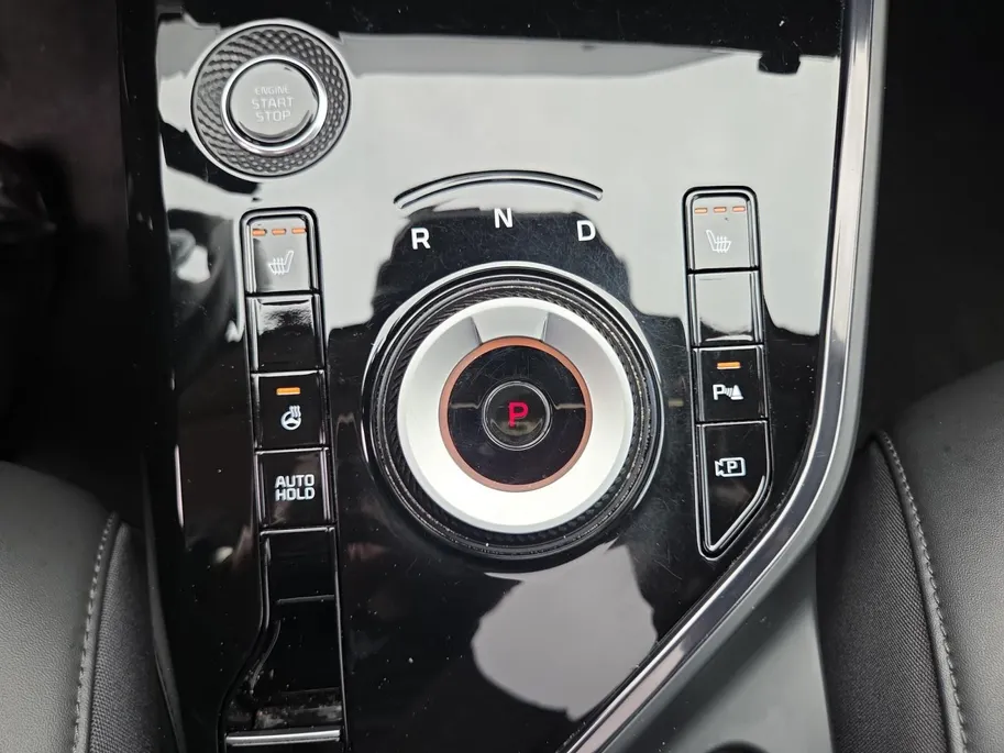 Kia Niro 1.6 GDi Hybrid DynamicPlusLine | Dealer onderhouden | Open dak | Lederen bekleding | Trekhaak | Stoelverwarming | Apple CarPlay & Android Auto | Dodehoek Detectie | Fabrieksgarantie t/m 6-2031 |