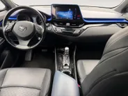Toyota C-HR 1.8 Hybrid Bi-Tone LM VELGEN | LEDER BEKLEDING | STOELVERWARMING | CLIMA | NAVI