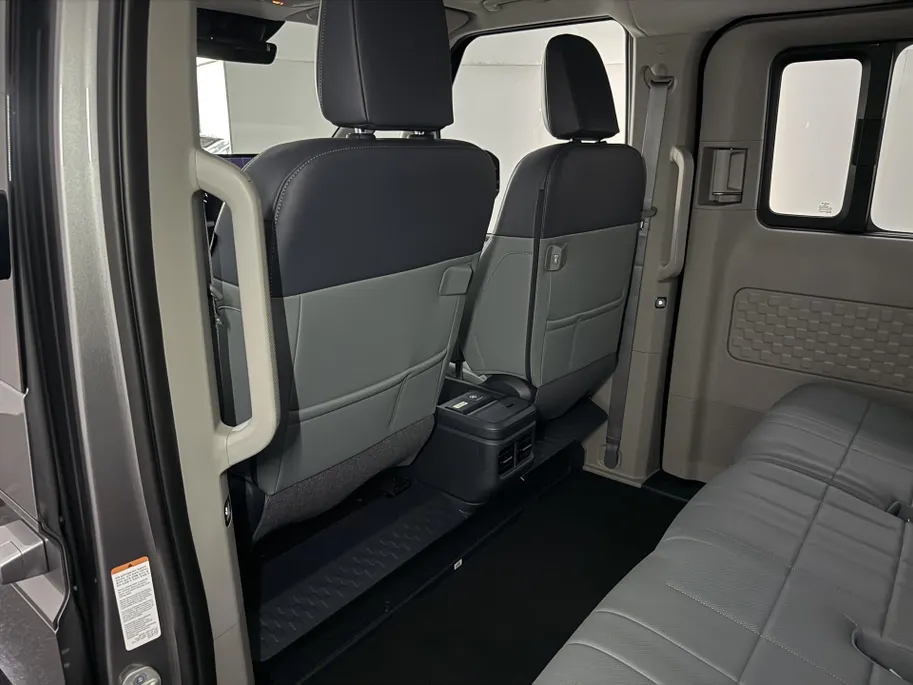 Kia PV5 Passenger 71,2 kWh Elite Executive | Elektrische Deuren + Achterklep! | Vehicle-to-Load | Batterijverwarming I