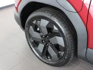 Suzuki e Vitara Style 61 kWh / Stoel + Stuurverwarming / 360° Camera / Navigatie /