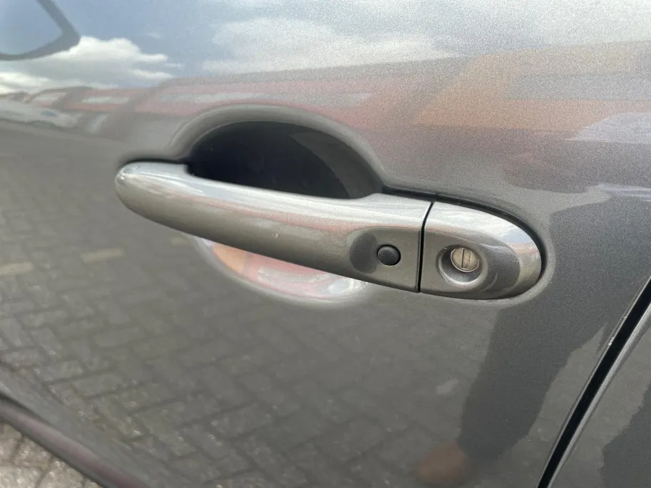 Nissan Juke 1.2 DIG-T S/S N-Connecta | Navigatie| Cruise Control| Metalliclak| Spoiler| Zwarte velgen| Climate control| UNIEK!