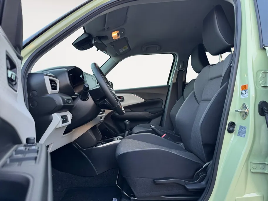 Suzuki Swift 1.2 Style Smart Hybrid | Apple Carplay/Android Auto | Achteruitrij Camera | Adaptive Cruise Control | All-Season | BLISS | LED | LMV 16' | Stoelverwarming |