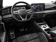 Volkswagen Tiguan 1.5 eHybrid 272pk DSG R-Line Business · Trekhaak · Panoramadak · Dodehoeksensoren · Apple/Android Car Play · Camera · Garantie t/m 23-08-2028 of 100.000km