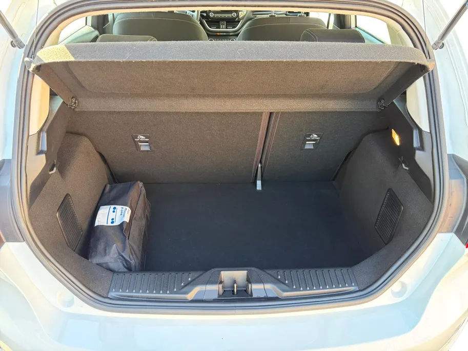 Ford Fiesta 1.0 EcoBoost Titanium | 1e Eigenaar | NL-Auto | Trekhaak | Climate Control | Parkeersensoren | Cruise Control | Lichtmetalen velgen |