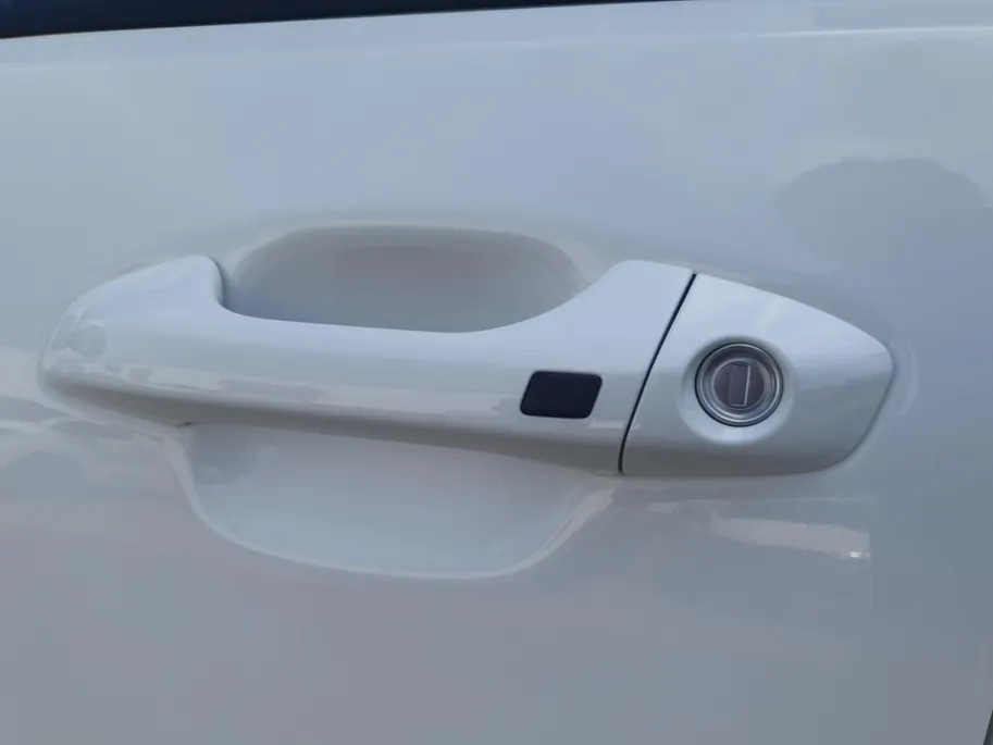 Kia Stonic 1.0 T-GDi MHEV DynamicPlusLine | Stoel en stuurverwarming | Climate control | Navigatie | Camera | Keyless met startknop | Apple Carplay / Android Auto |