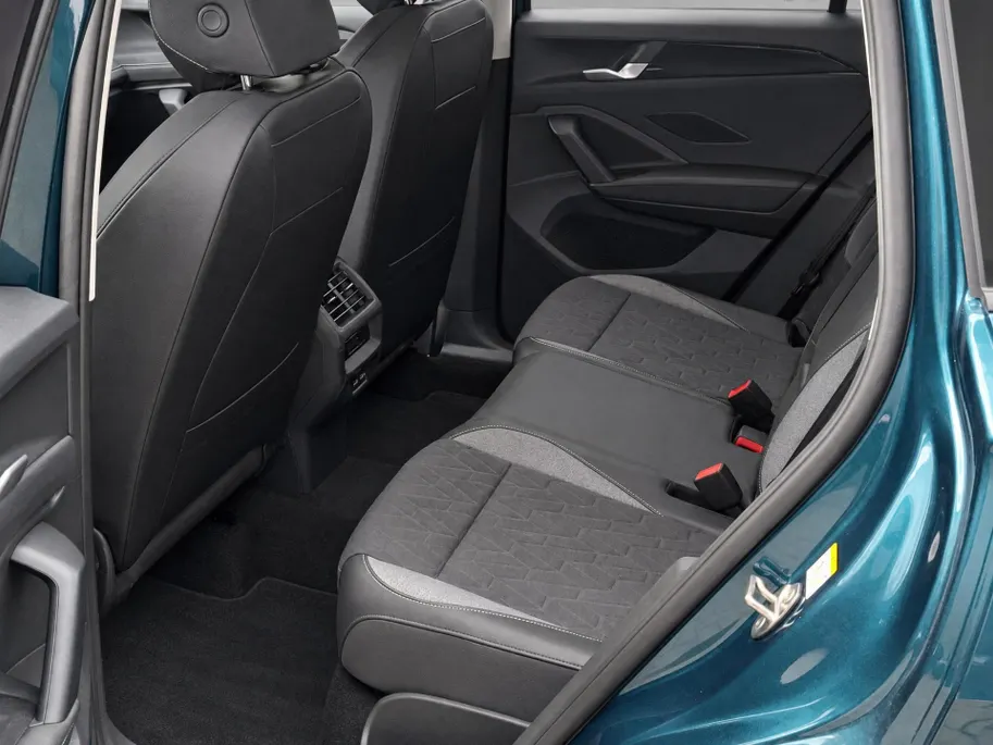 Volkswagen Tiguan 1.5 eHybrid 204pk DSG Life · 360 Camera · Wegklapbare Trekhaak · Dodehoek Detectie · Stoel-& Stuurverwarming · 17'' Inch · Garantie t/m 14-12-2030 of 100.000km