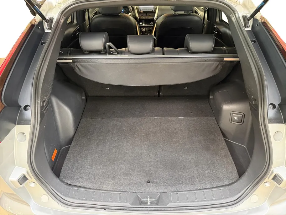 Mitsubishi Eclipse Cross 2.4 PHEV Instyle | Schuif-/ kanteldak | Achteruitrijcamera | Parkeersensoren voor & achter | Stoelverwarming | Navigatie | Trekhaak | BOVAG GARANTIE |