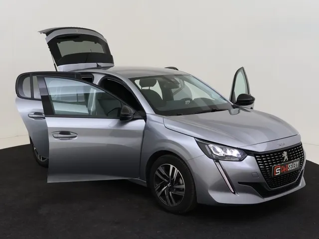 Peugeot 208 1.2 PureTech Allure Navi via Carplay | Cruise Control