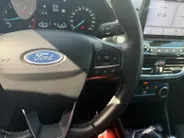 Ford Fiesta 1.0 EcoBoost Hybrid Titanium | Winter Pakket | Apple Carplay & Android Auto | Parkeersensoren achter | Climate Control |