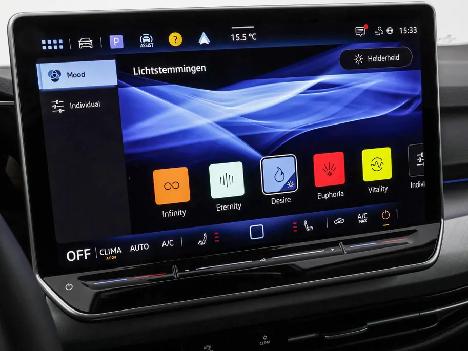 Volkswagen Golf variant Life Edition 1.5 eTSI 116 pk 7 versn. DSG · Achteruitrijcamera · draadloze telefoonlader · Prijs is inclusief inruilpremie · MEGA SALE