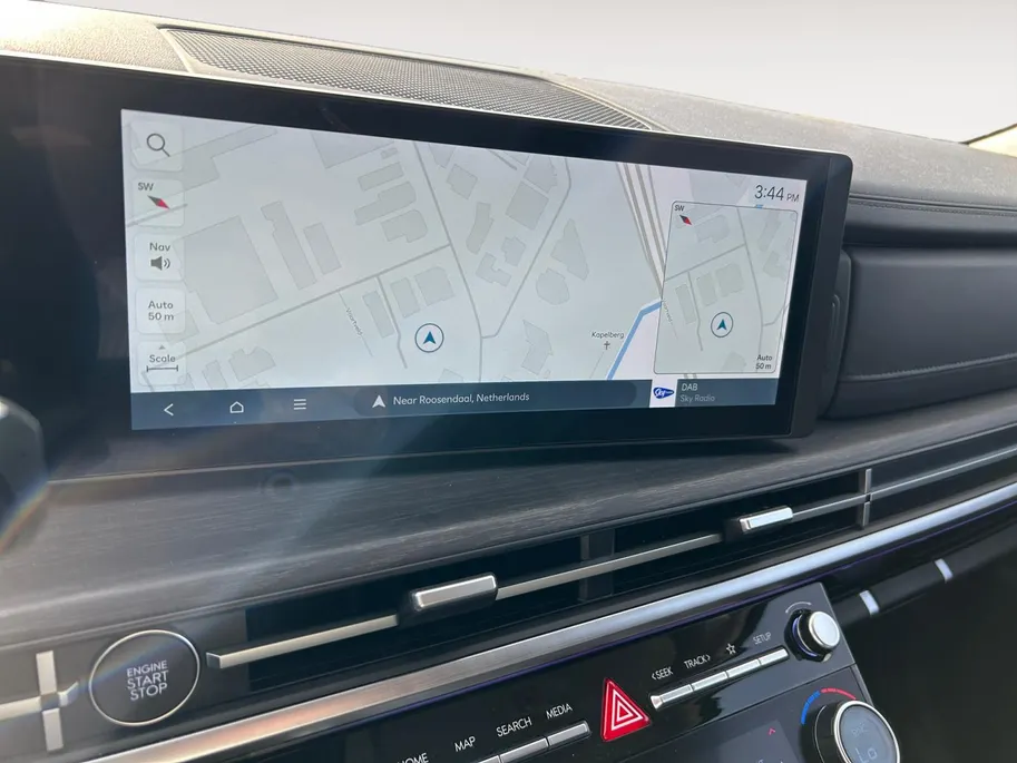 Hyundai Santa Fe 1.6 T-GDI PHEV Premium Plus 4WD 7p Super compleet! NU RIJKLAARPRIJS INCLUSIEF 1 JAAR GARANTIE! Premiumpakket GRATIS!