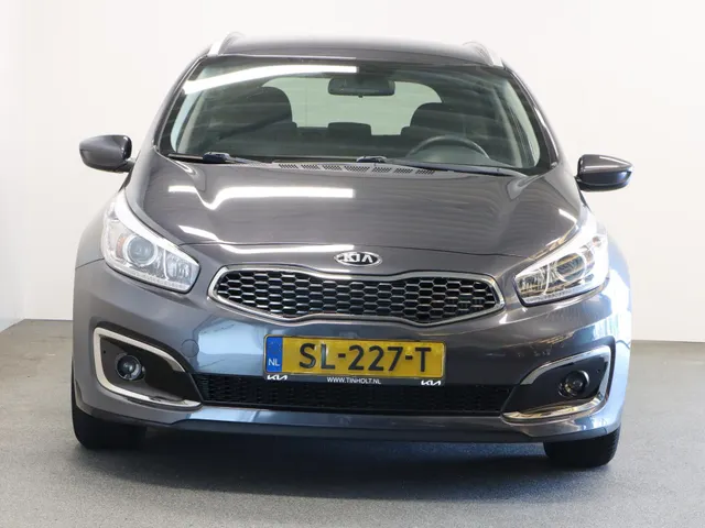 Kia cee'd Sportswagon 1.0 T-GDi Design Edition 4 seizoensbanden