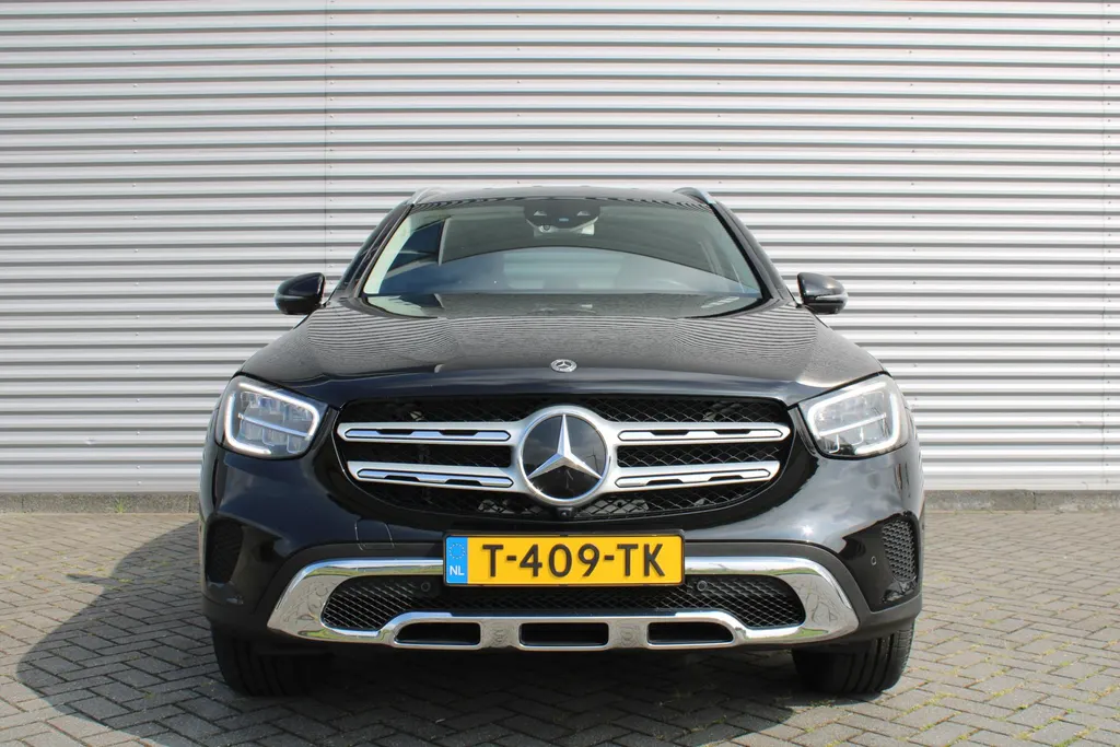 Mercedes-Benz GLC 300e 4MATIC | Plug-in | 320PK | Adap. Cruise | Rondom camera | 18' LM | Parkeerpakket |
