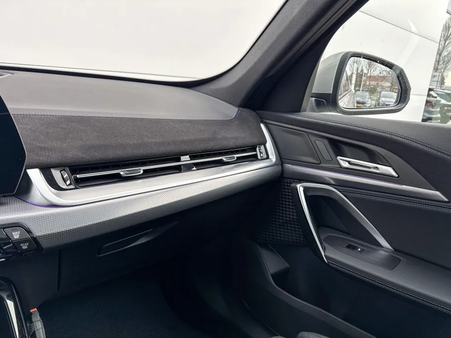 BMW iX1 eDrive20 67 kWh M Sport Edition