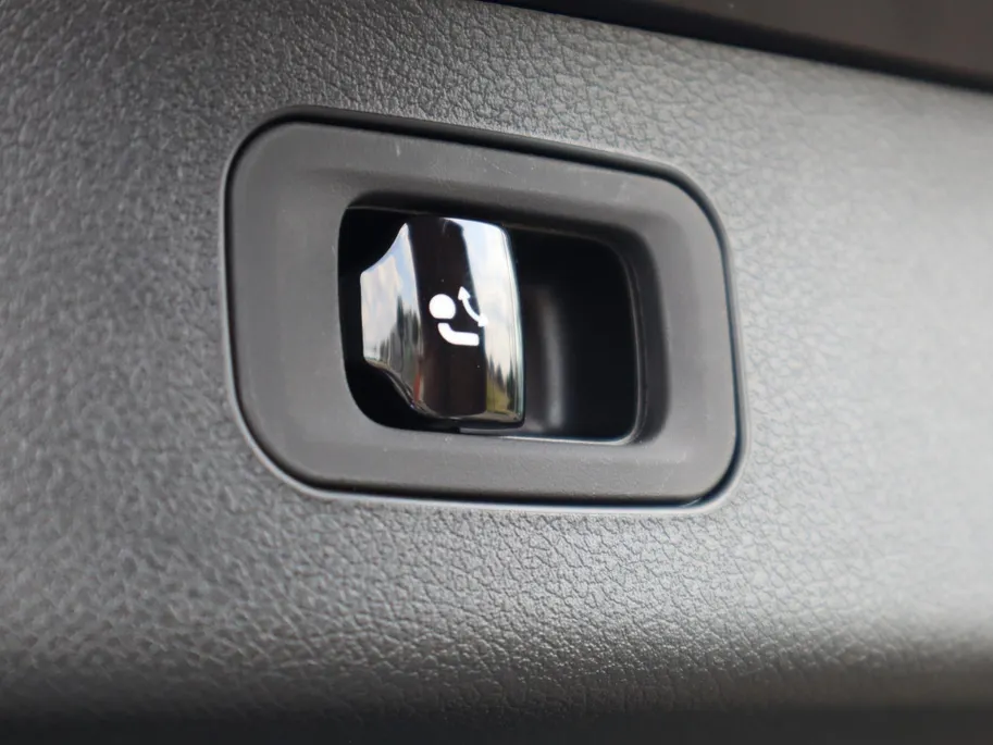 Mercedes-Benz E-Klasse Estate 300 e AMG Line l Leder l Trekhaak l Keyless l Panoramadak