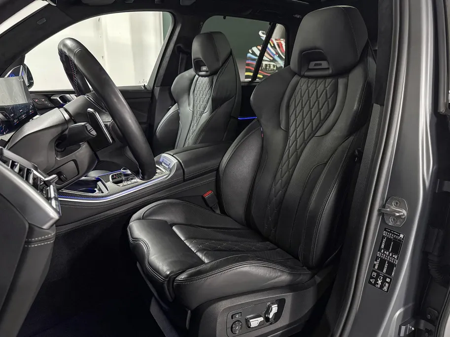 BMW X5 M60i xDrive