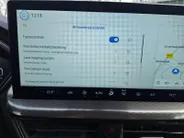 Ford Kuga 2.5 PHEV Titanium | Panoramadak | Camera | Navigatie | Climate Control | Draadloze Apple Carplay&Android Auto | 17' Lichtmetaal | Parkeersensoren |