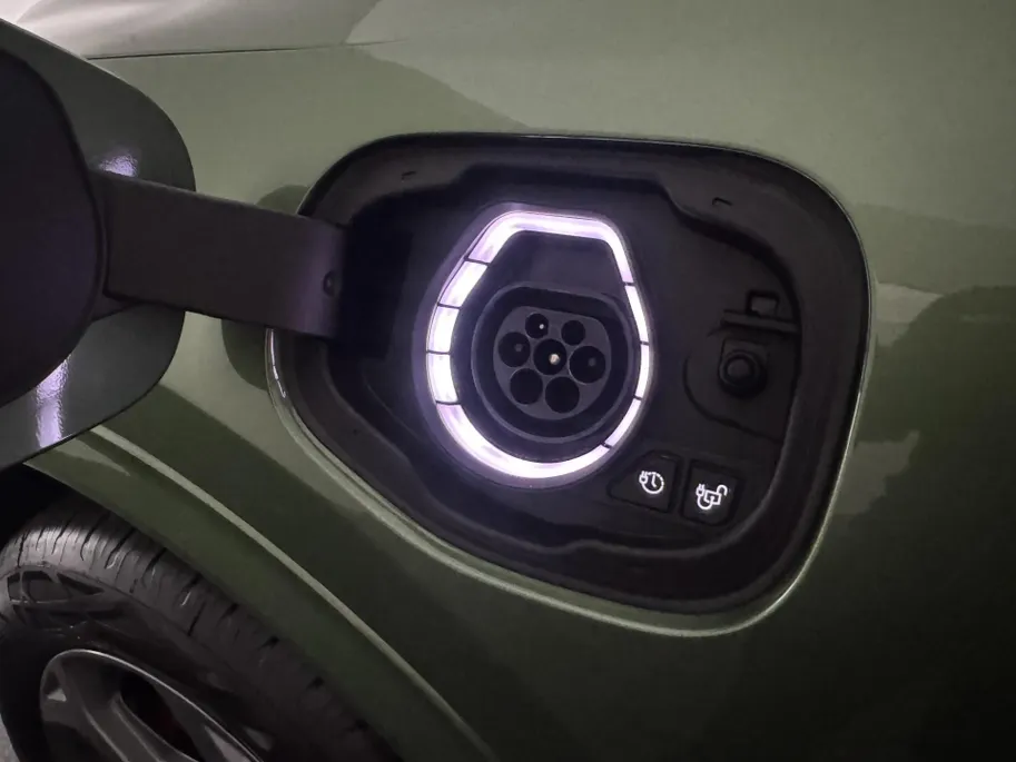 Ford Kuga 2.5 PHEV ST-Line X DIT IS EEN VOORRAADAUTO! | Elektrisch Wegklapbare Trekhaak | Winter Pack |