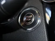 Nissan QASHQAI 1.2 Tekna | Automaat | Lederen bekleding | Electrische Stoel verstelling | 360grd camera | Parkeersensoren voor en achter | Dodehoek sensoren | Nette auto met weinig kilometers | Stoel verwarming |
