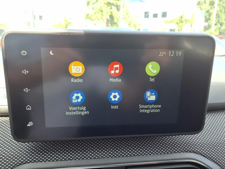 Dacia Sandero 1.0 TCe 100 Bi-Fuel Essential | Trekaak | Andriod/Apple car play | Blindspot