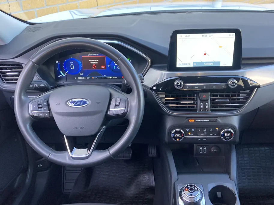 Ford Kuga 2.5 PHEV 225 pk Titanium Navigatie-Draadloos opladen-achteruitrijcamera-parkeersensoren